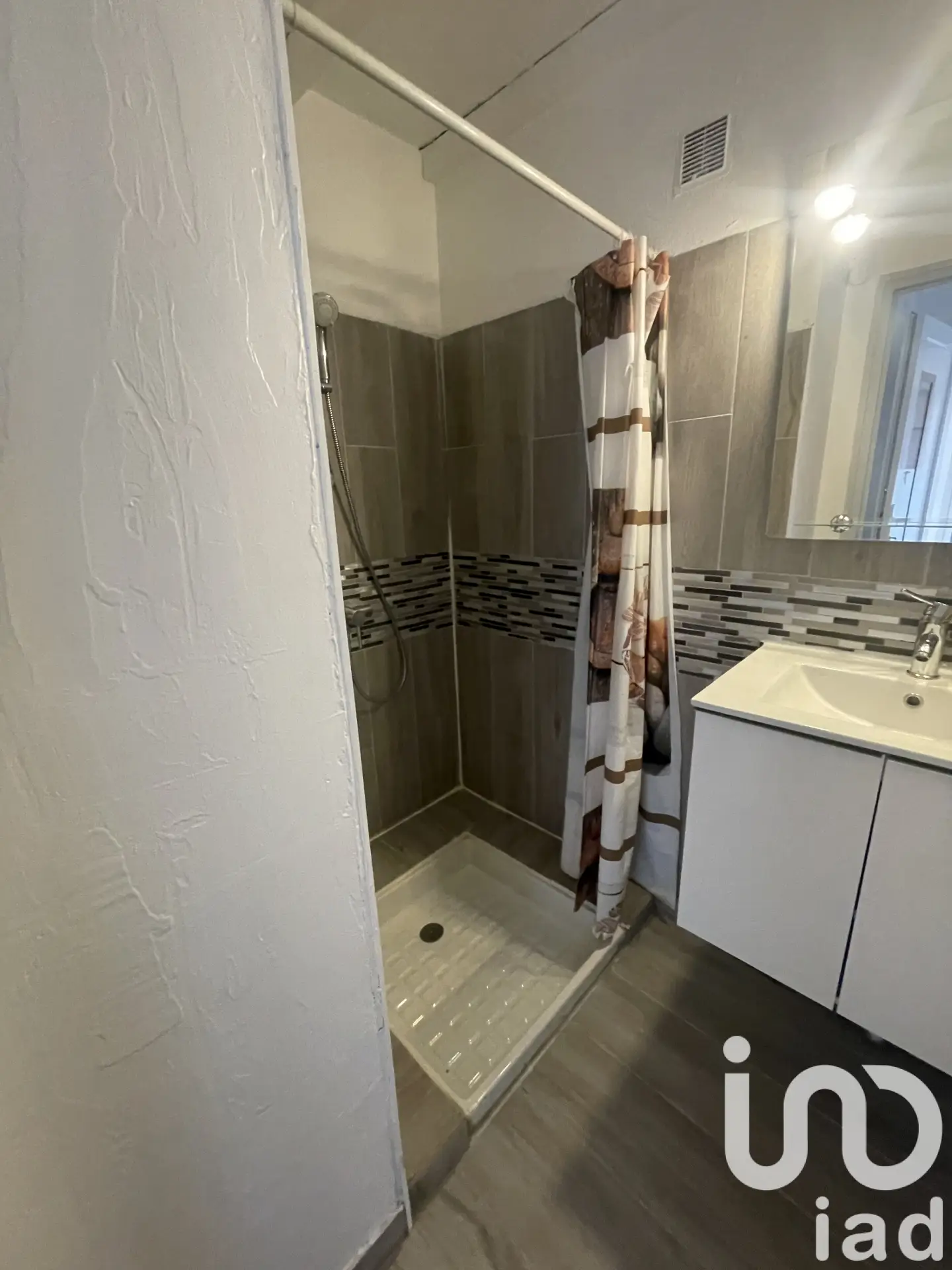 Maison – 27 m²