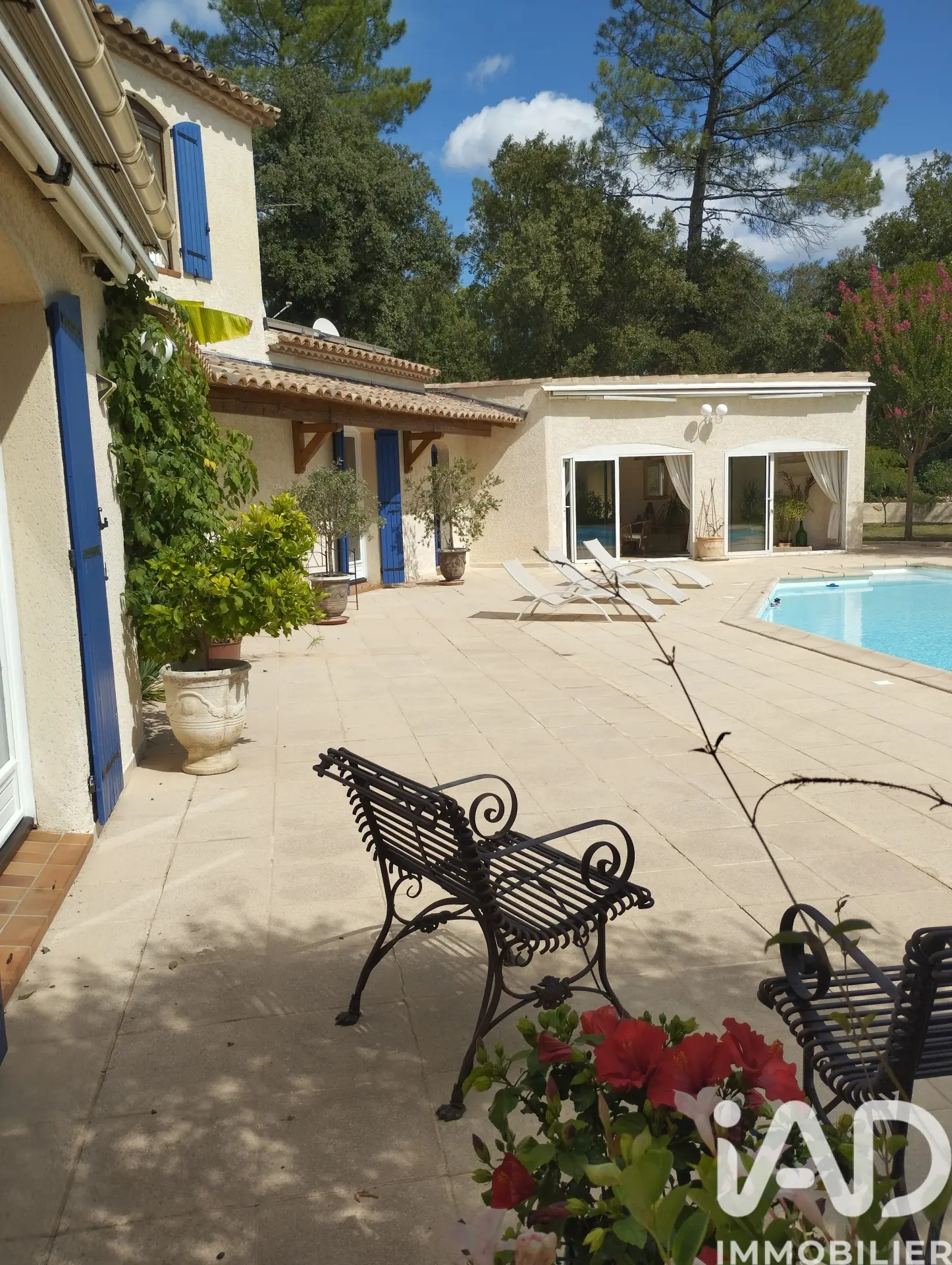iad-2039355-3 Maison – 170 m²